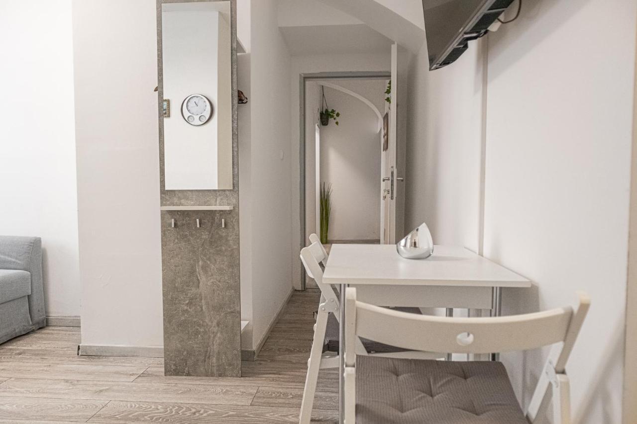 3 Standard Rooms Near Hauptbahnhof Viyana Dış mekan fotoğraf